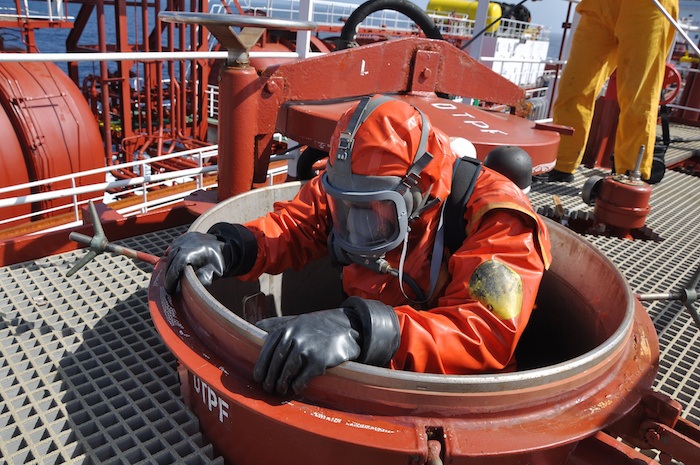 confined-space confined-space